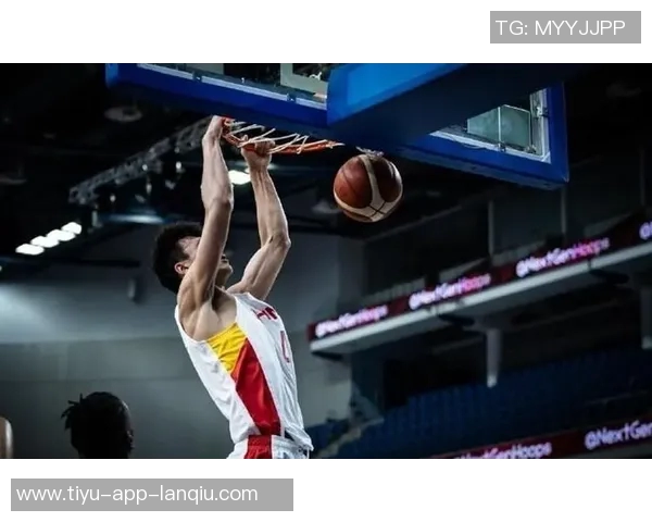 媒体人分享淡厚然NCAA新赛季媒体照展现岁月痕迹与沧桑感