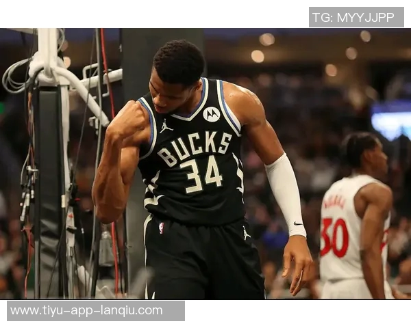 字母哥砍下33分15板却遗憾错失绝杀与关键补篮球队遭遇失利